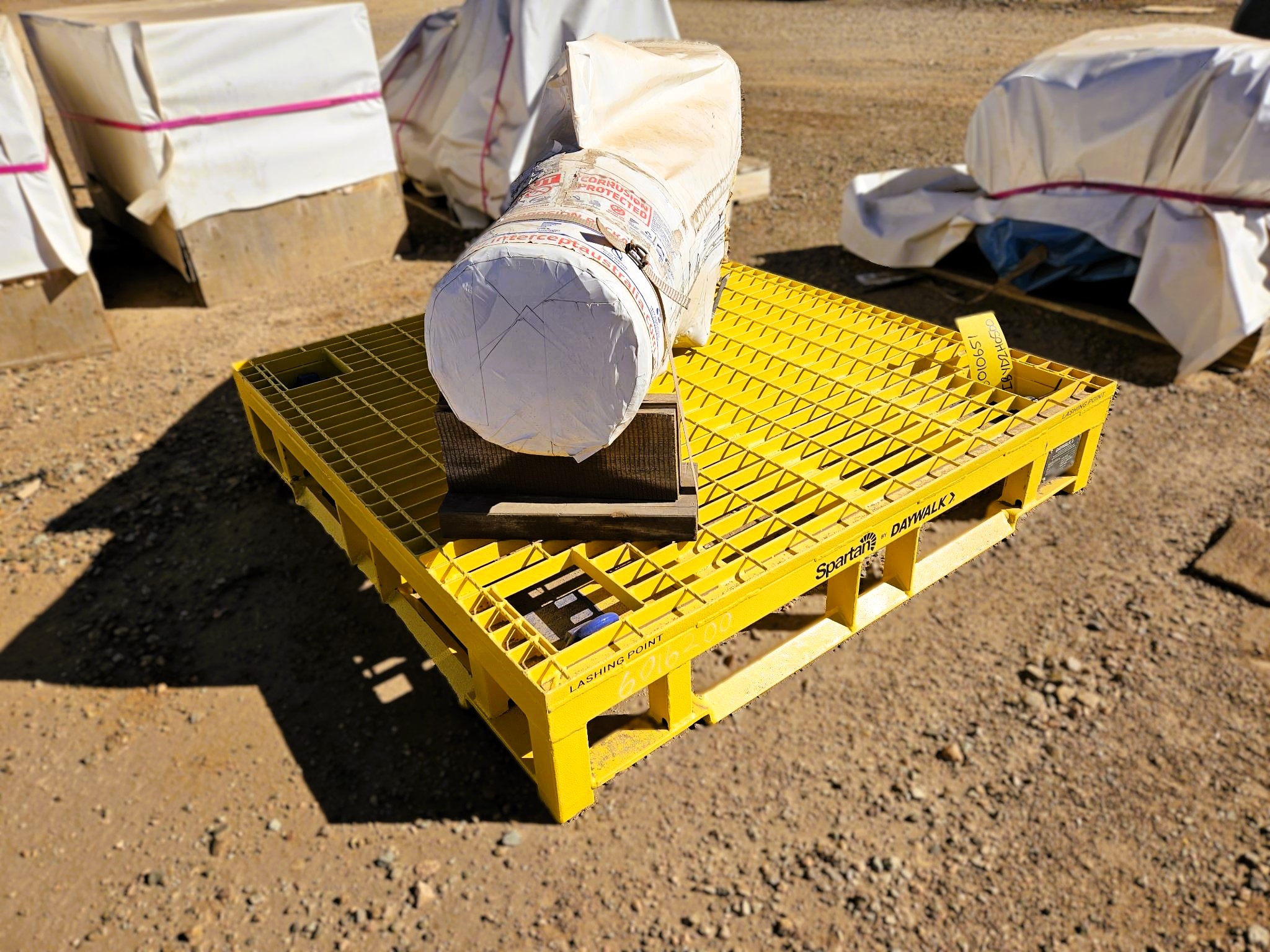 DAYWALK's 1T Spartan Pallet 1160 x 1160 at a mine site with component loaded
