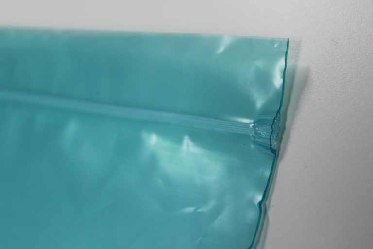 VCI Resealable Bags from Daywalk