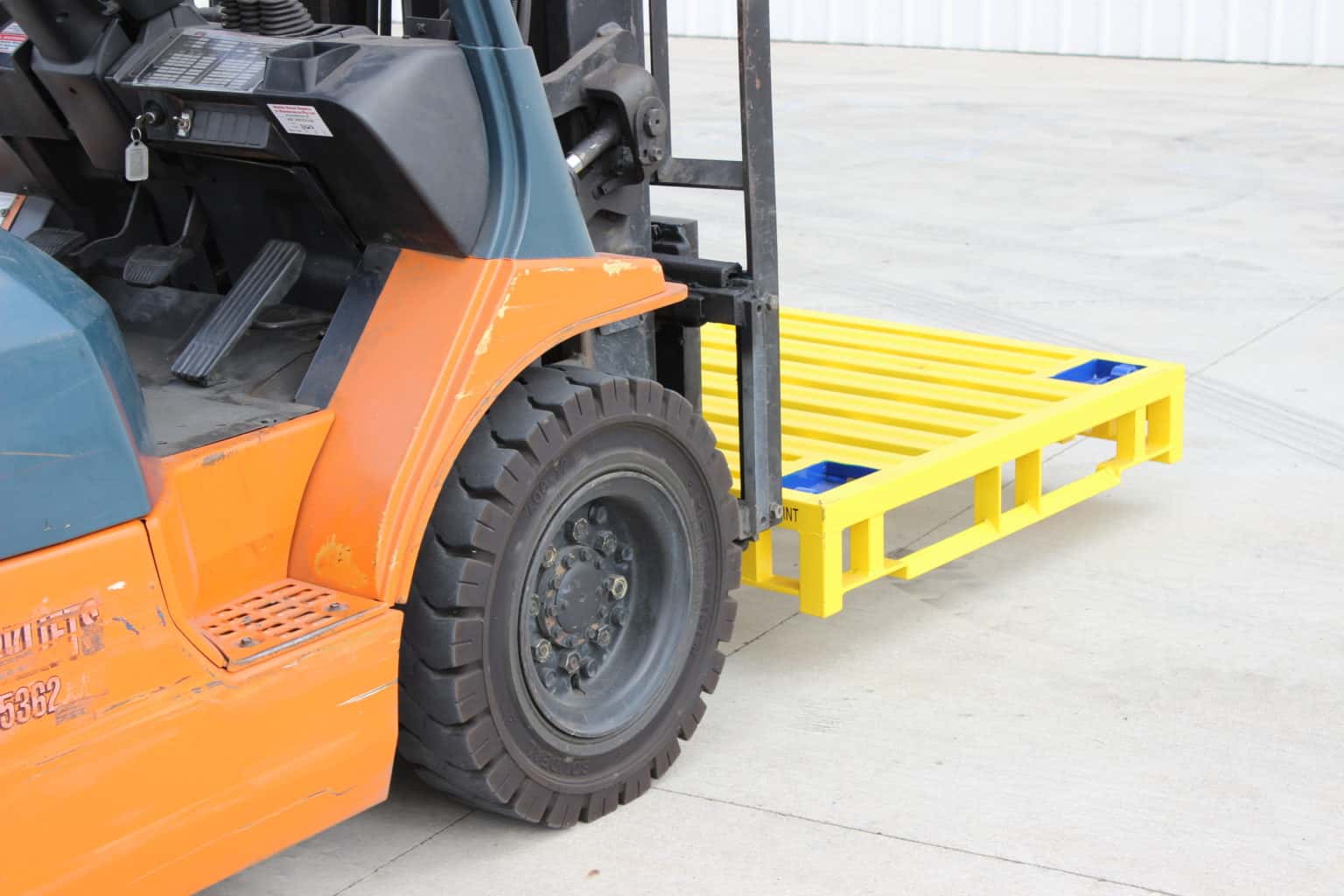 forklift with steel pallet