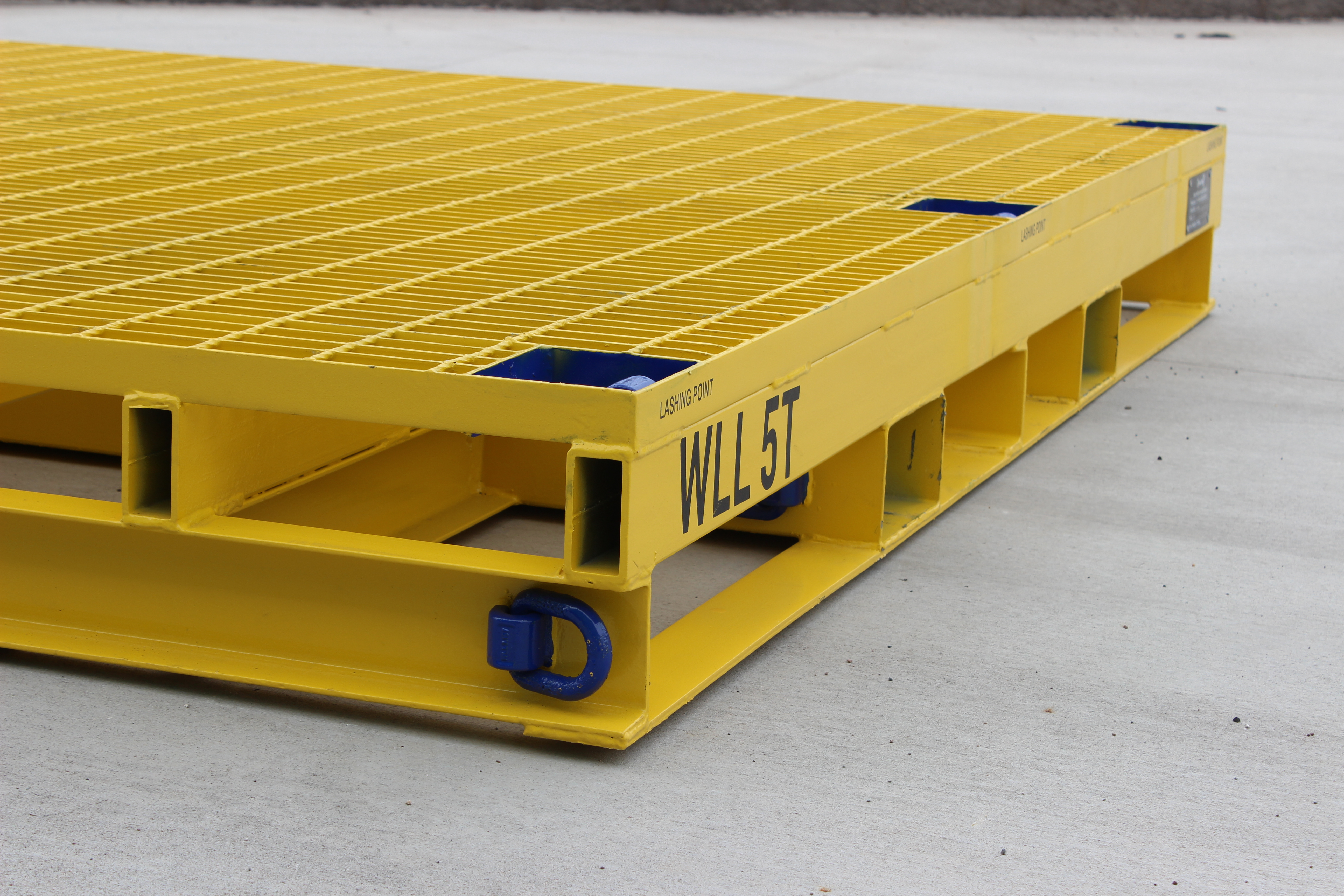 5T Medium Duty Steel Pallet | DAYWALK