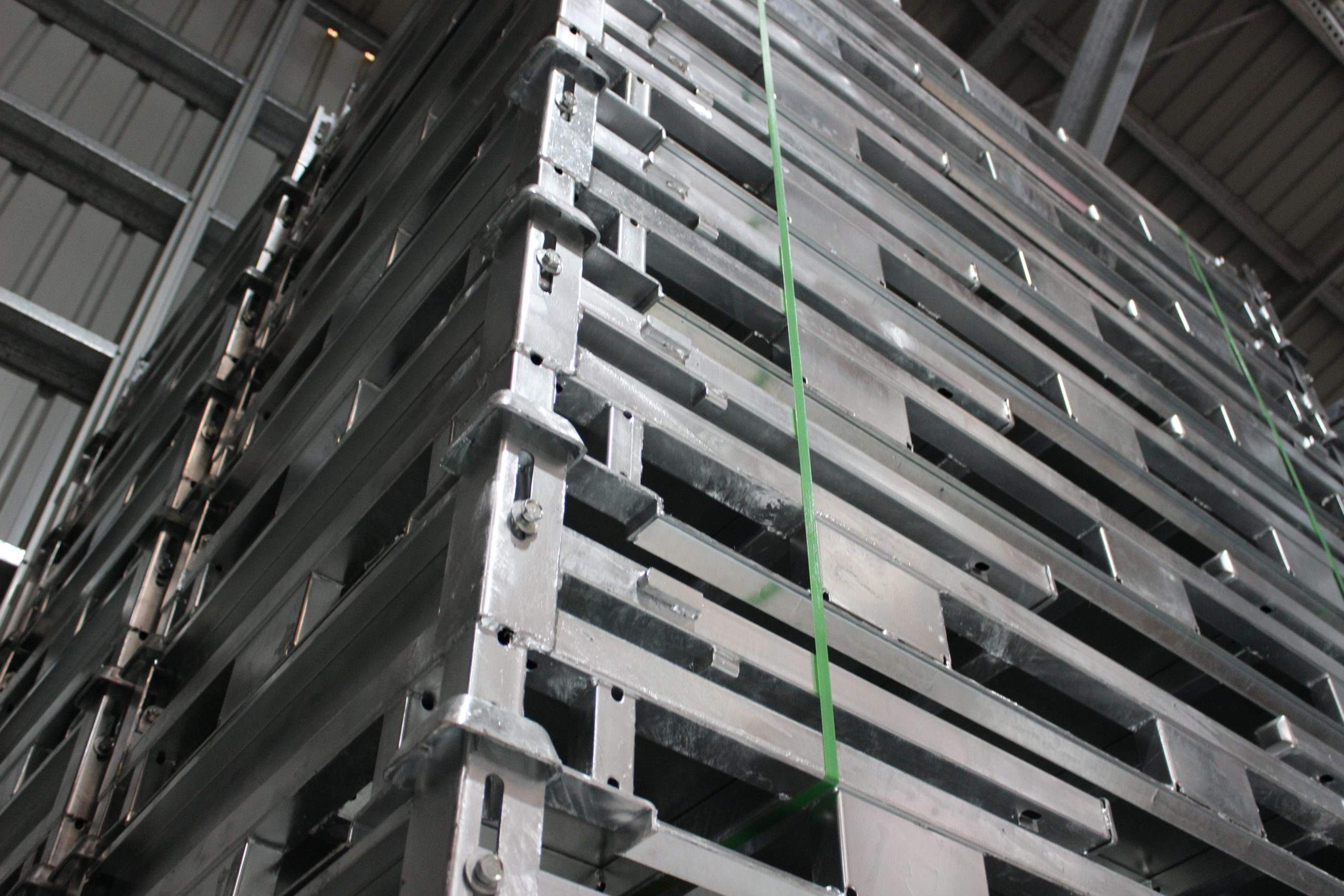 Galvanised Double International Cage 800mmH