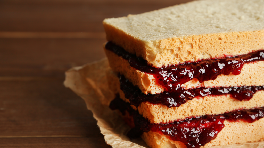 sandwich with jam