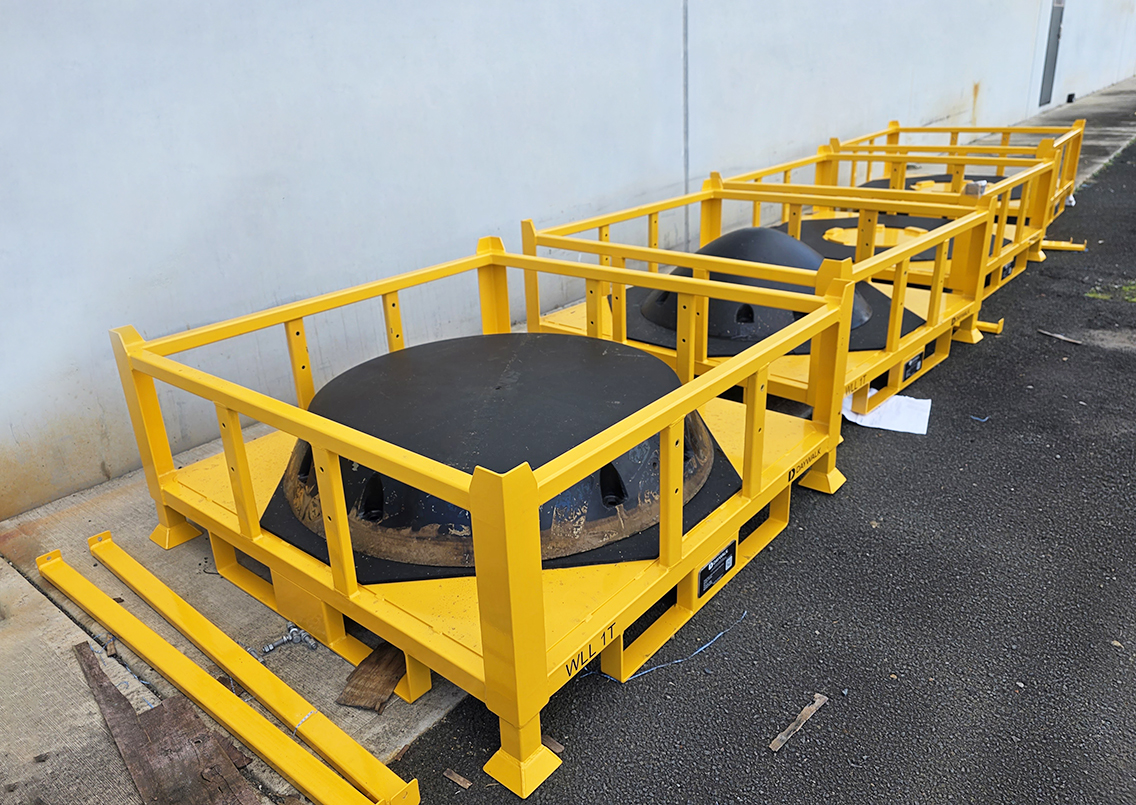 multiple stillages for propellor compo